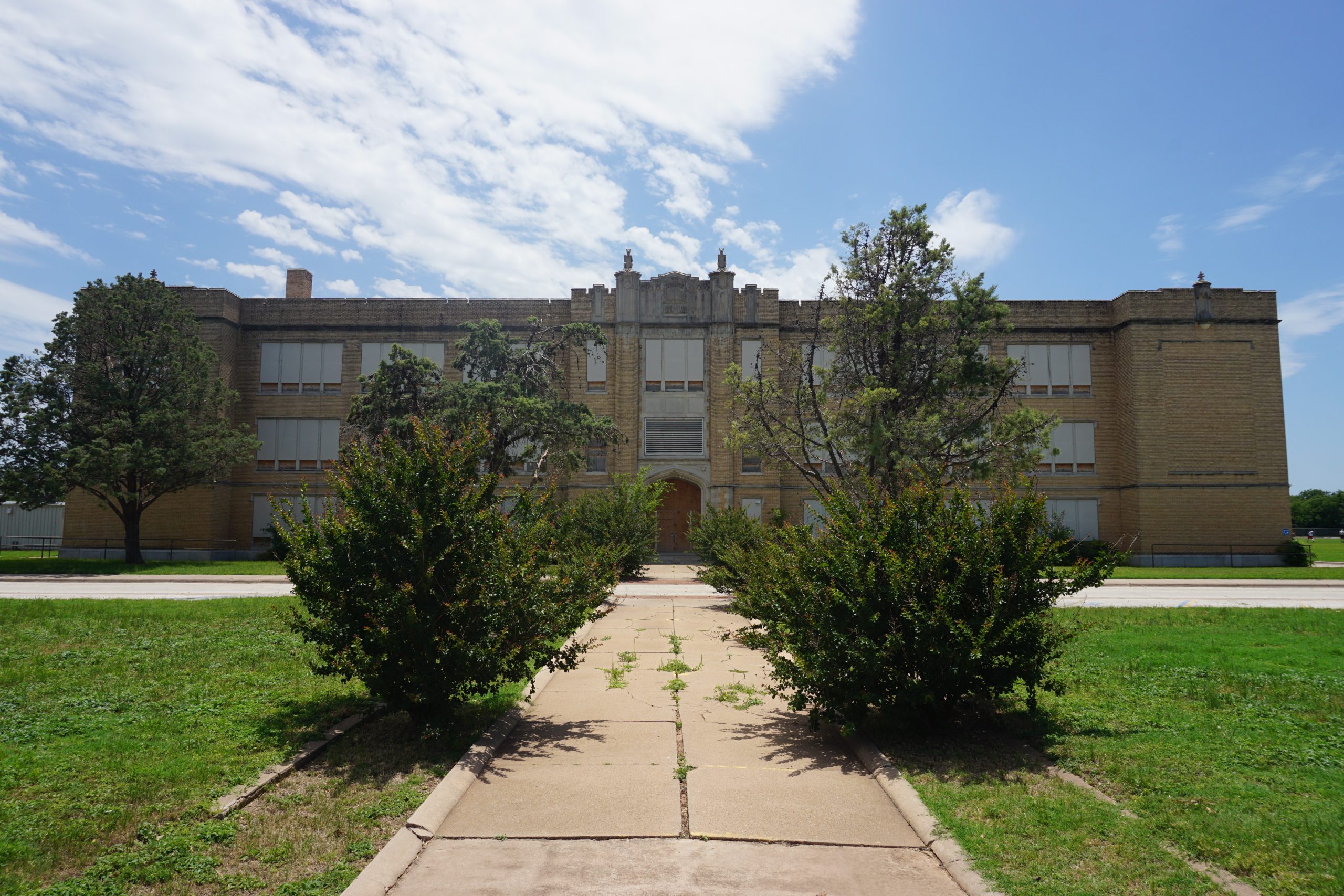 Old Abilene High School in Abilene , Texas ( United States ).