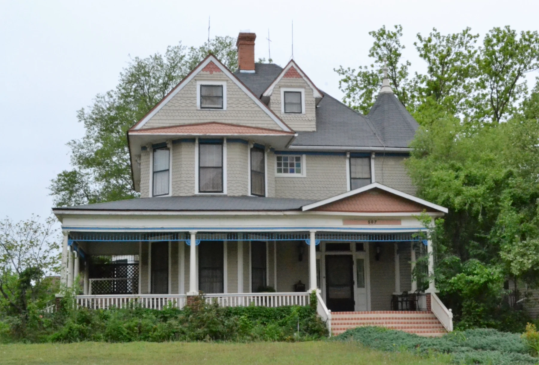 The Martin-Lowe House in Clarendon, Texas. Listed on the National Register of Historic Places.