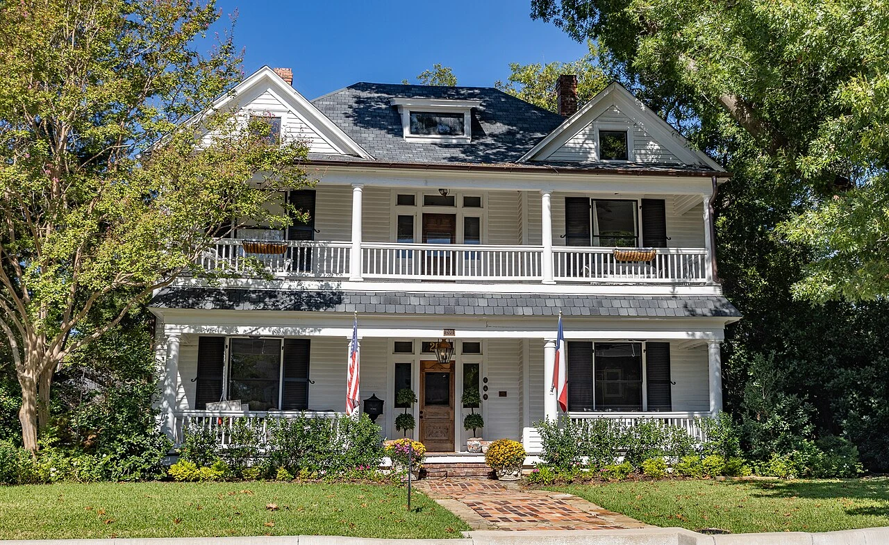 Berry House is located in Waxahachie, Texas