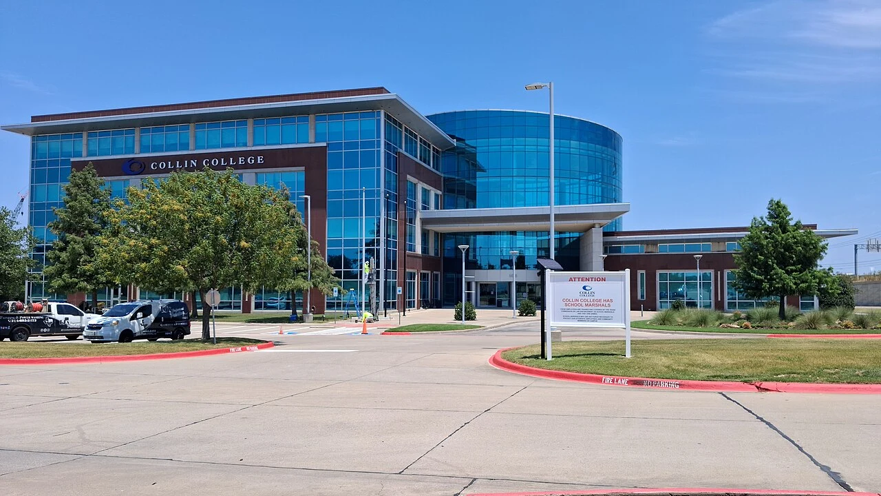 A Collin Higher Education Center front building