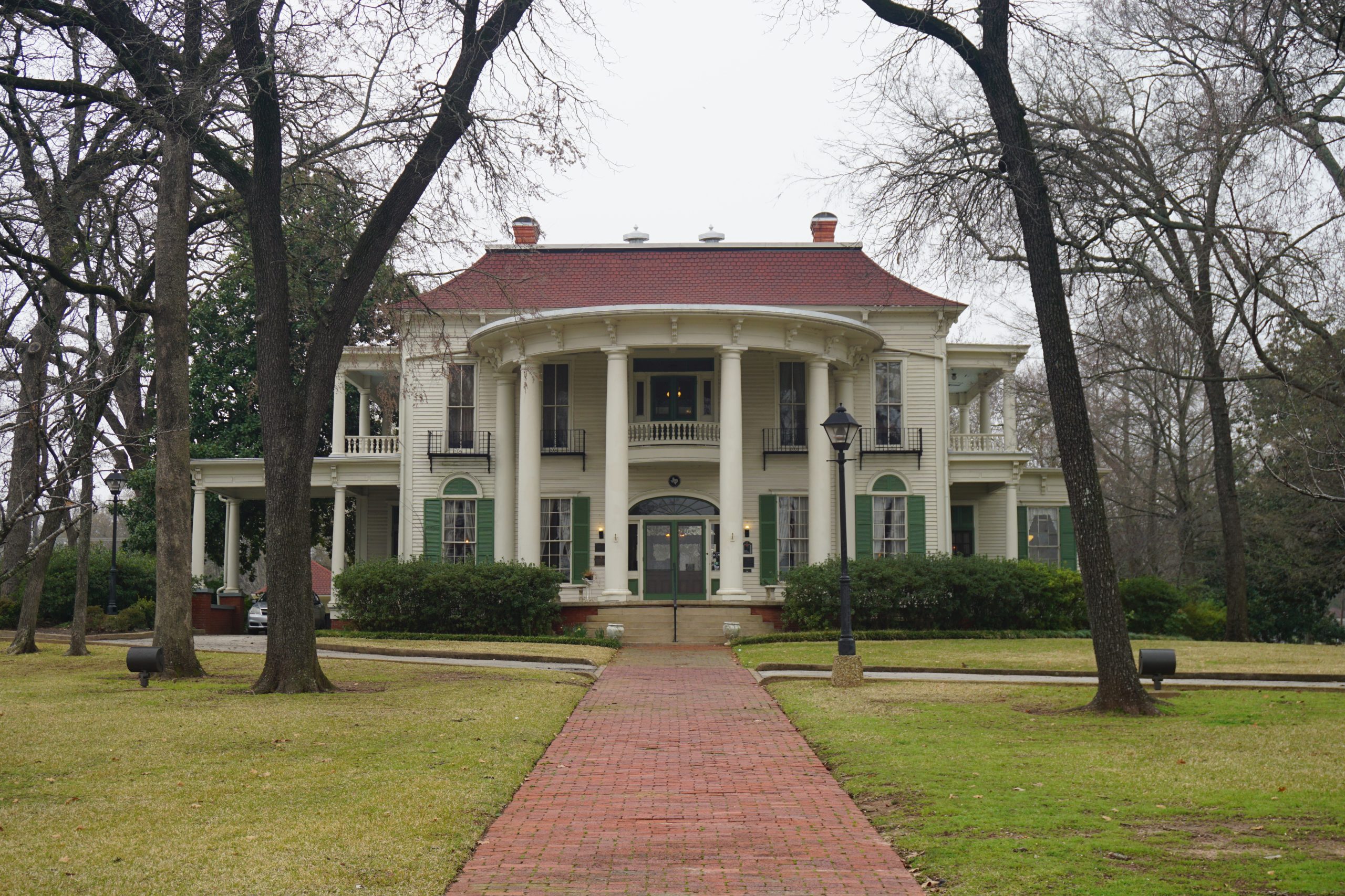 The exterior of the Goodman–LeGrand House in Tyler , Texas ( United States ).