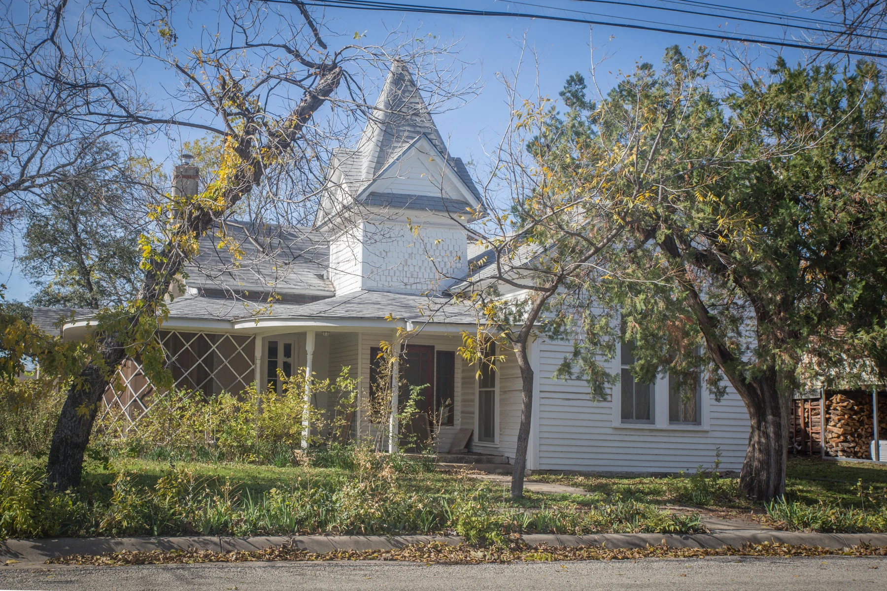 Original rooms were built in 1877. Purchased in 1886 by L.B. and Alice Beeman Russell