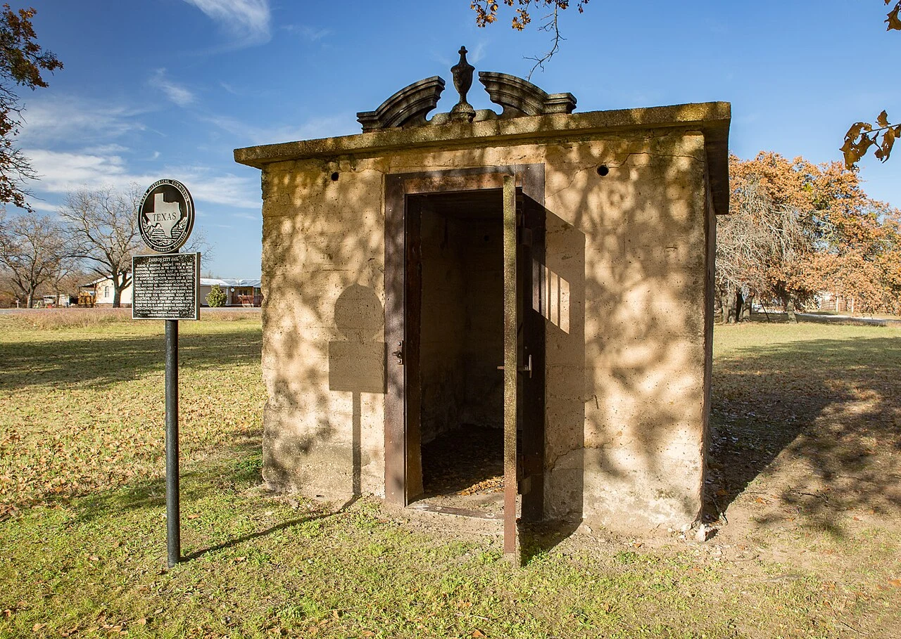 Carbon City Jail is located in Carbon,Texas