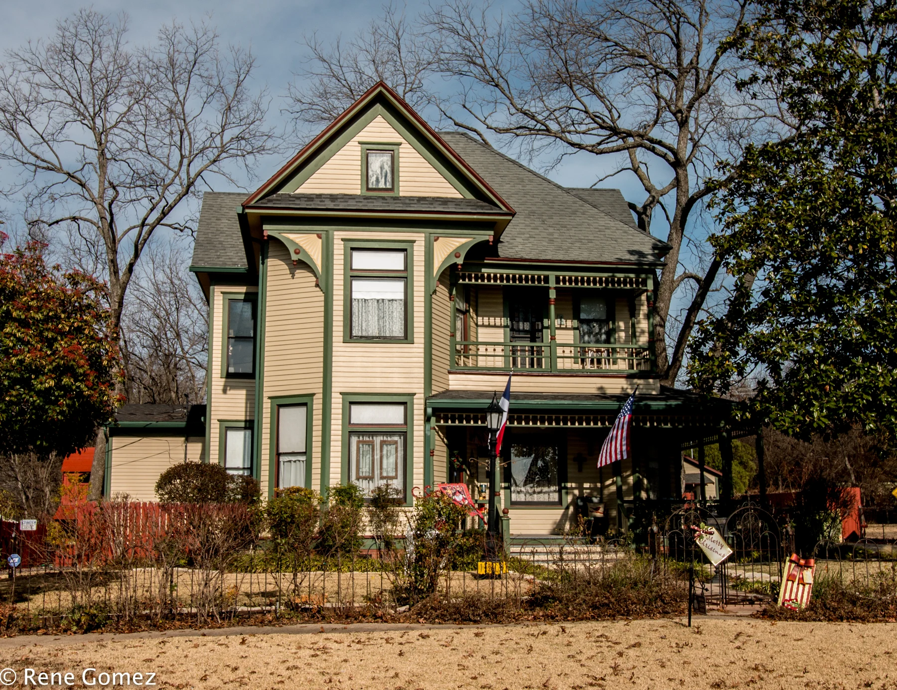 J.M. Alderdice House in Waxahachie, Texas