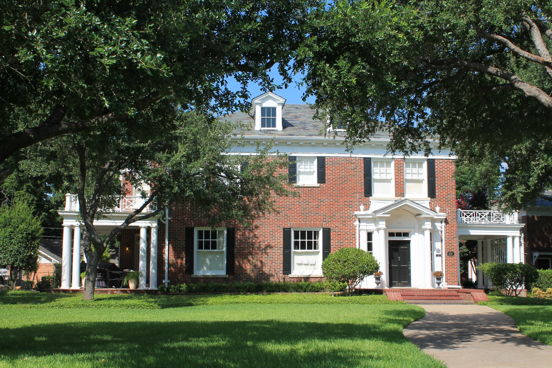 Oscar Chapman House