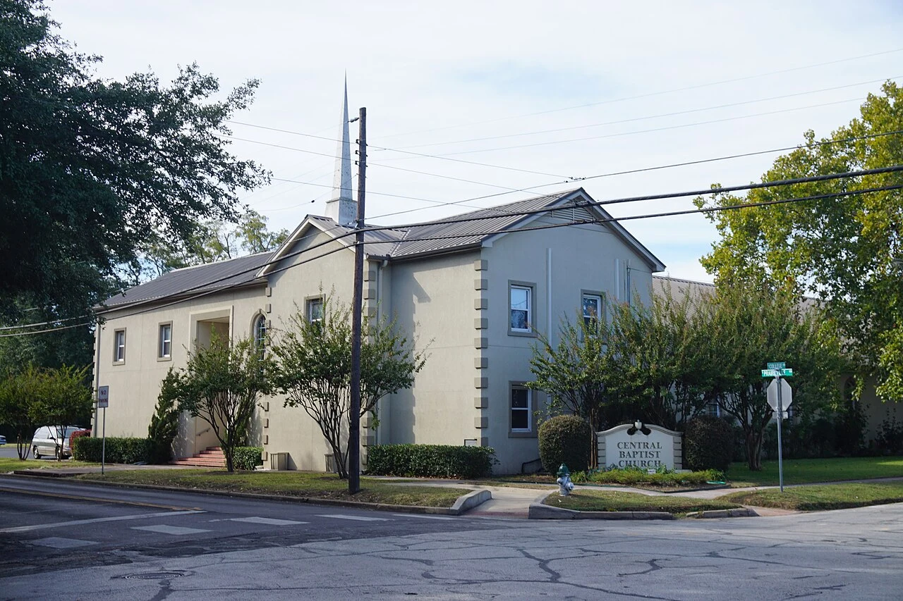 Central Baptist Church in Athens , Texas ( United States ).