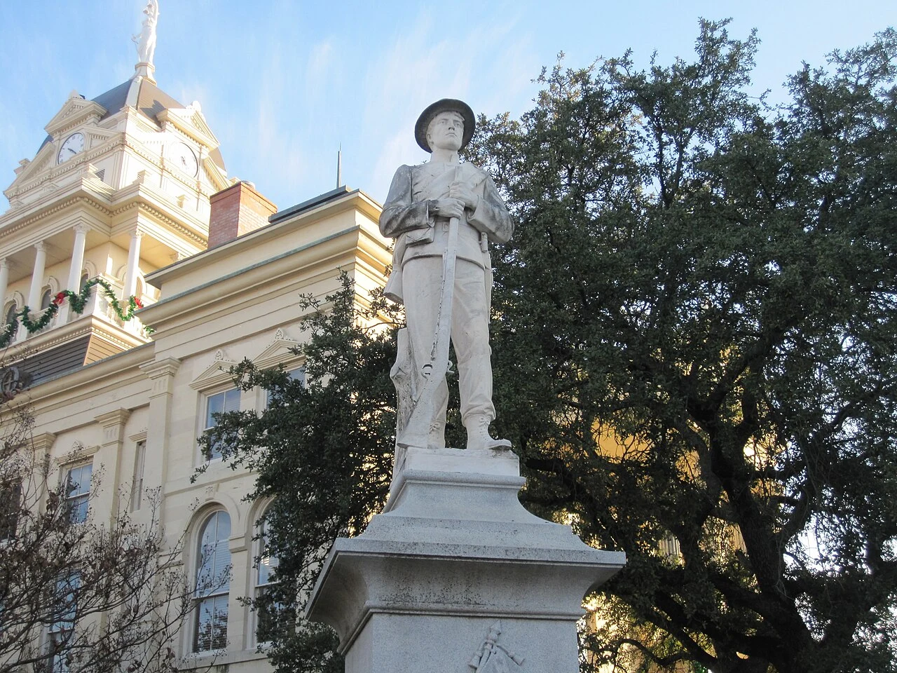 Confederate statue in Belton, the seat of Bell County, Texas