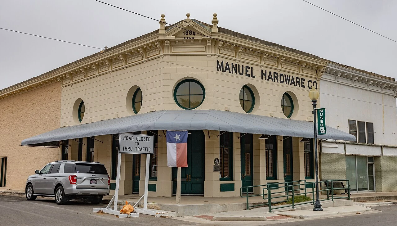 Manuel Hardware is located in Lampasas