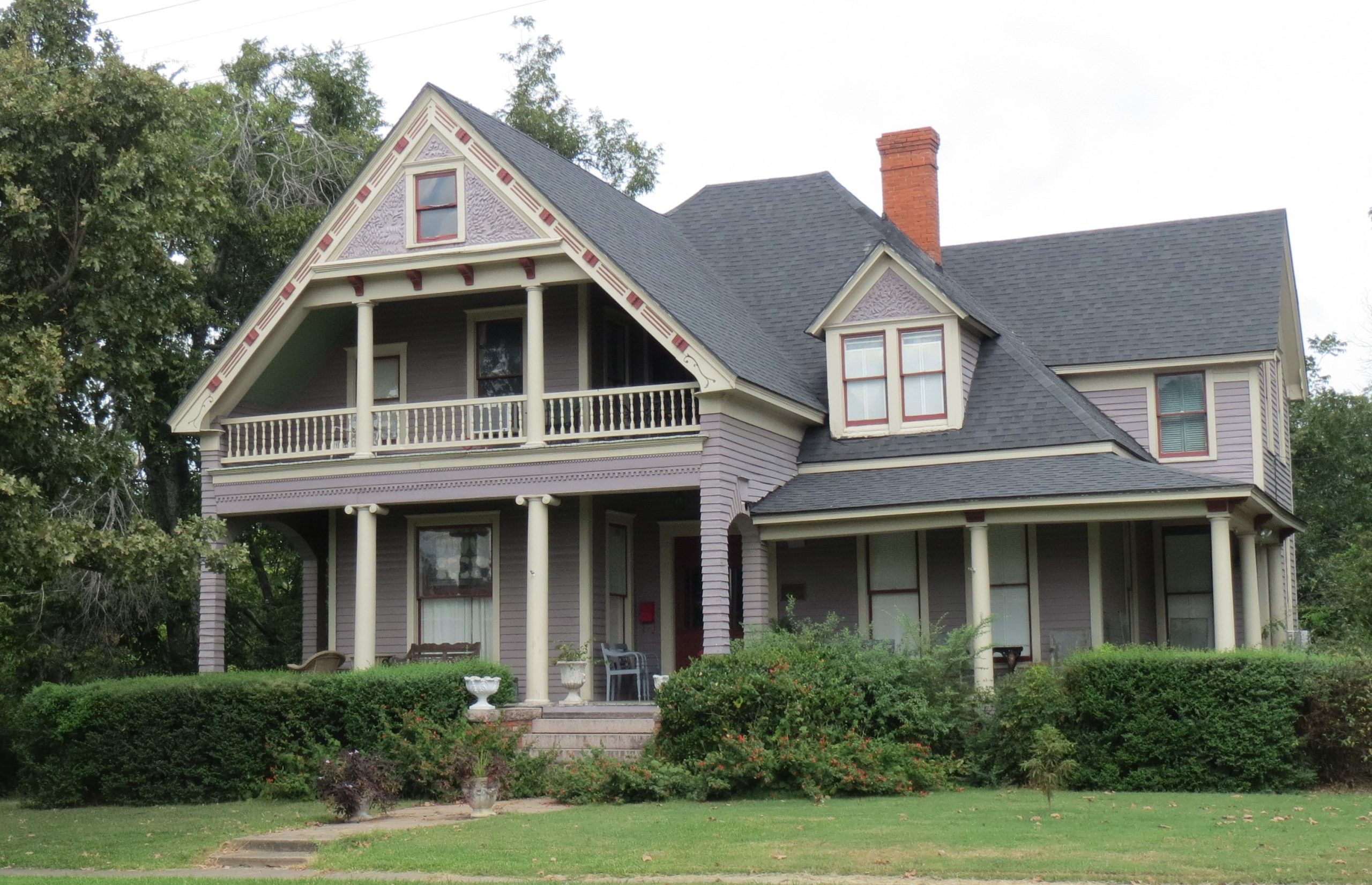 Carlton-Gladden House