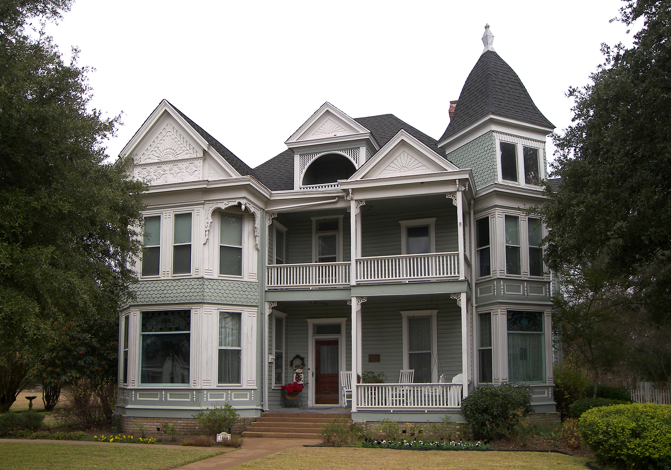 The Ele Baggett House in Belton, Texas, United States was built in 1895. The residence was listed on the National Register of Historic Places on December 26, 1990.