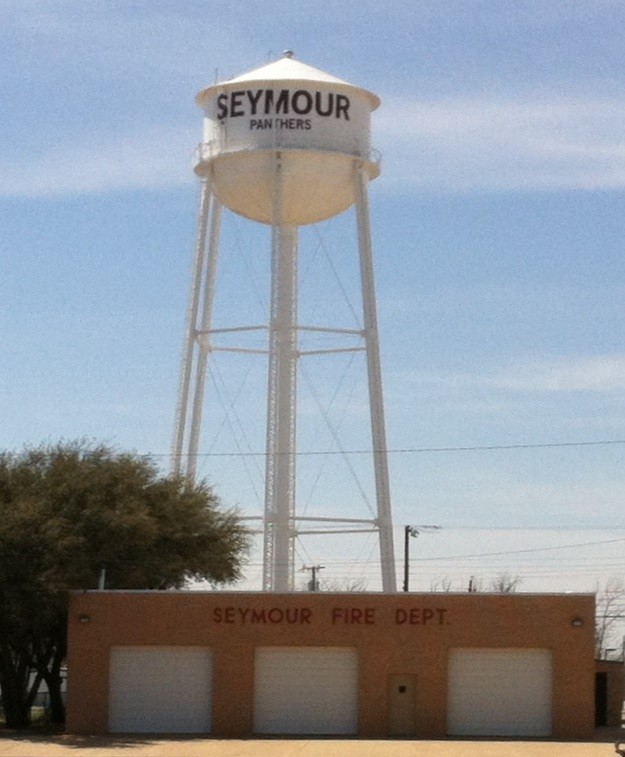 Seymour water tower larger — Baylor County, Texas