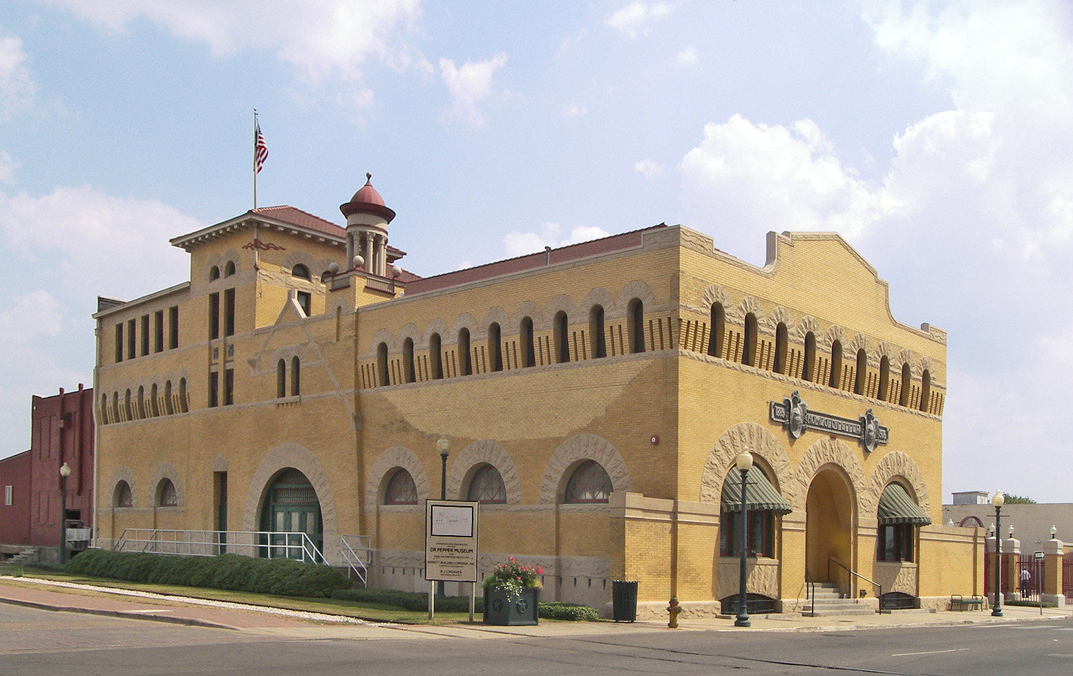 Artesian bottling building 2008