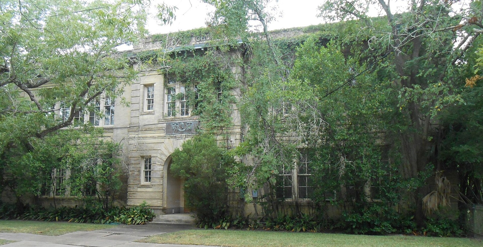 Old Brownson School — Victoria County, Texas