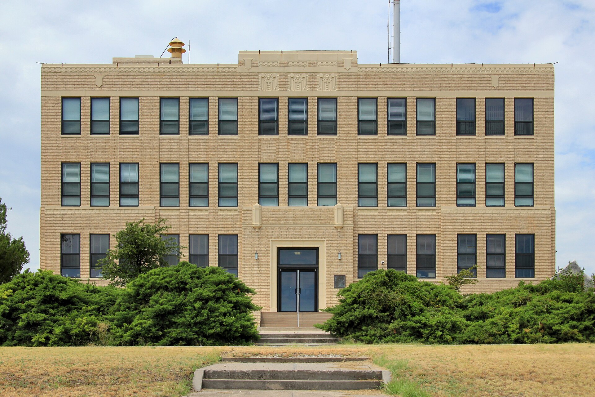 Irion County Courthouse in Mertzon, photographed in 2014